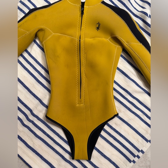 Jonesea Kill Bill cheeky wetsuit springsuit - Picture 8 of 10